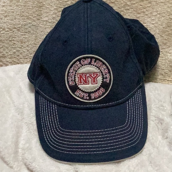 🗽NWOT “ Statue of Liberty “ Unisex Baseball Cap 🗽 - Picture 2 of 6
